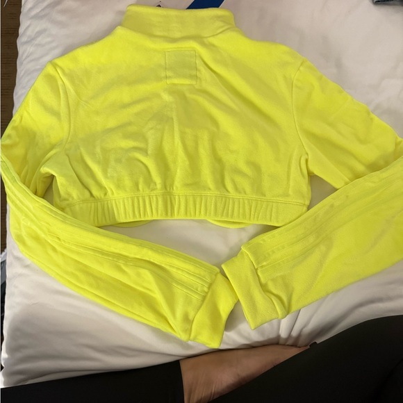 adidas Yellow Crop Top with Structured Cups and Full-Length Sleeves - Picture 3 of 5